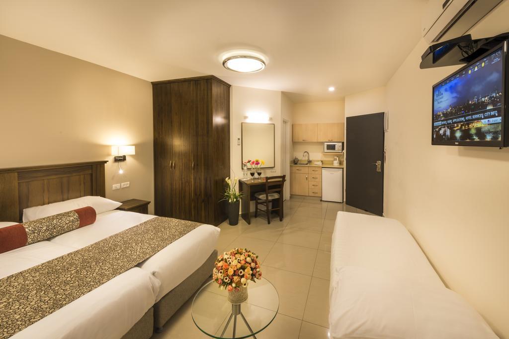Center Hotel 4*