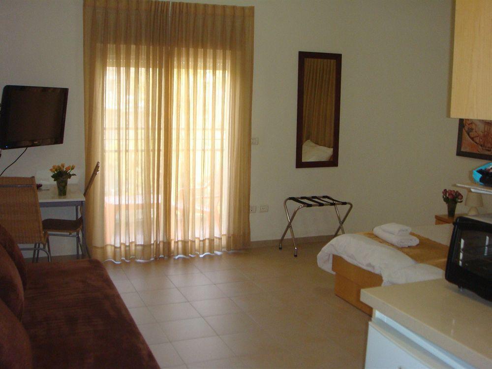 Hotel Center 4*
